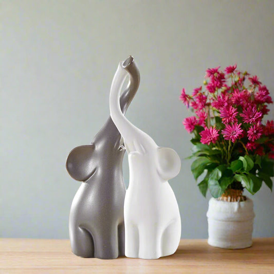 Set of 2 Elephant Lovers Figurine Ornament