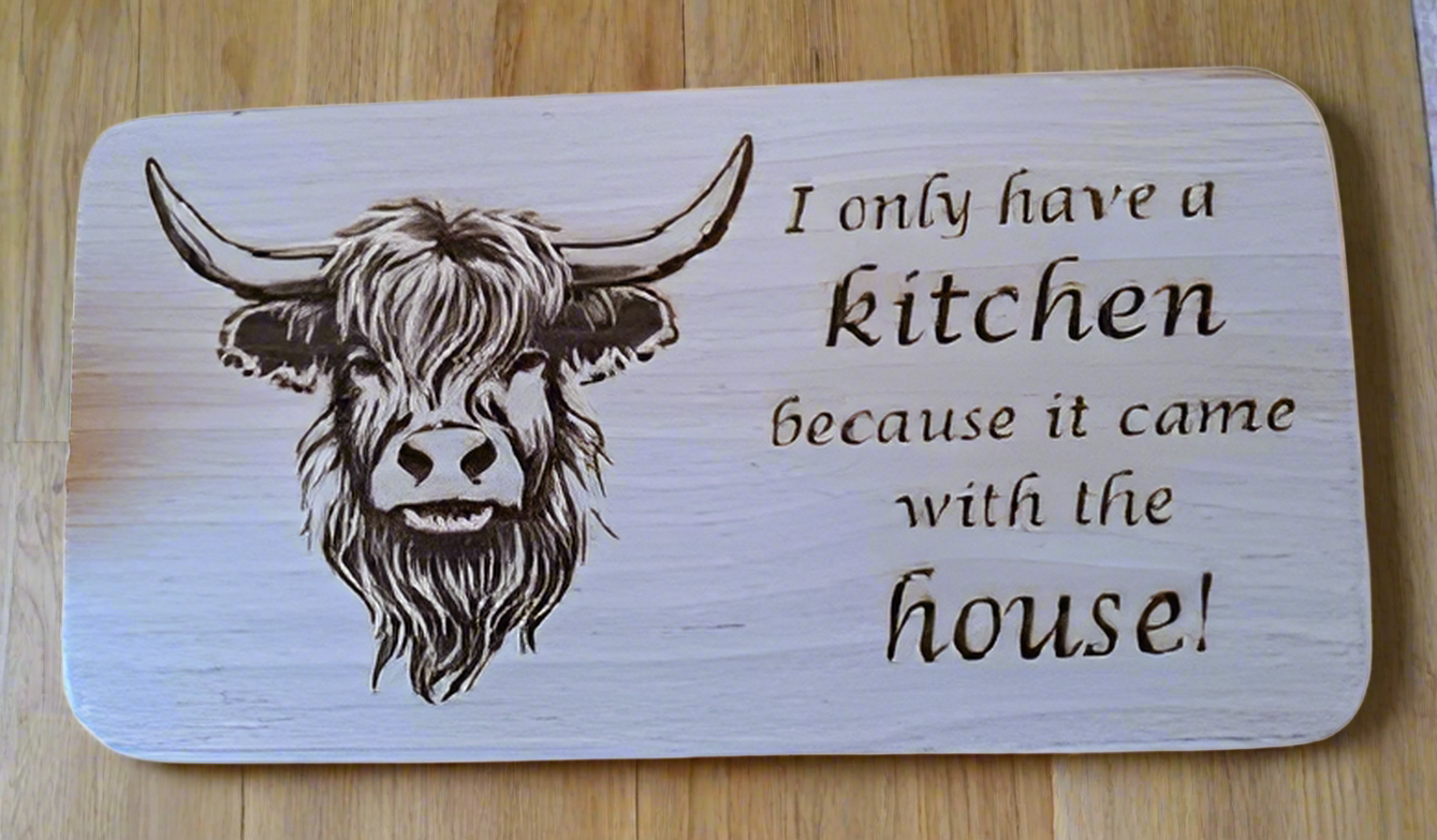 Small Engraved Beech Cutting Board - Highland Cow